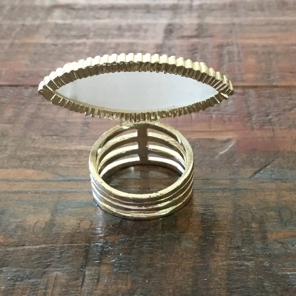 Kendra Scott Chelsea Cocktail Ring - Picture 4 of 7